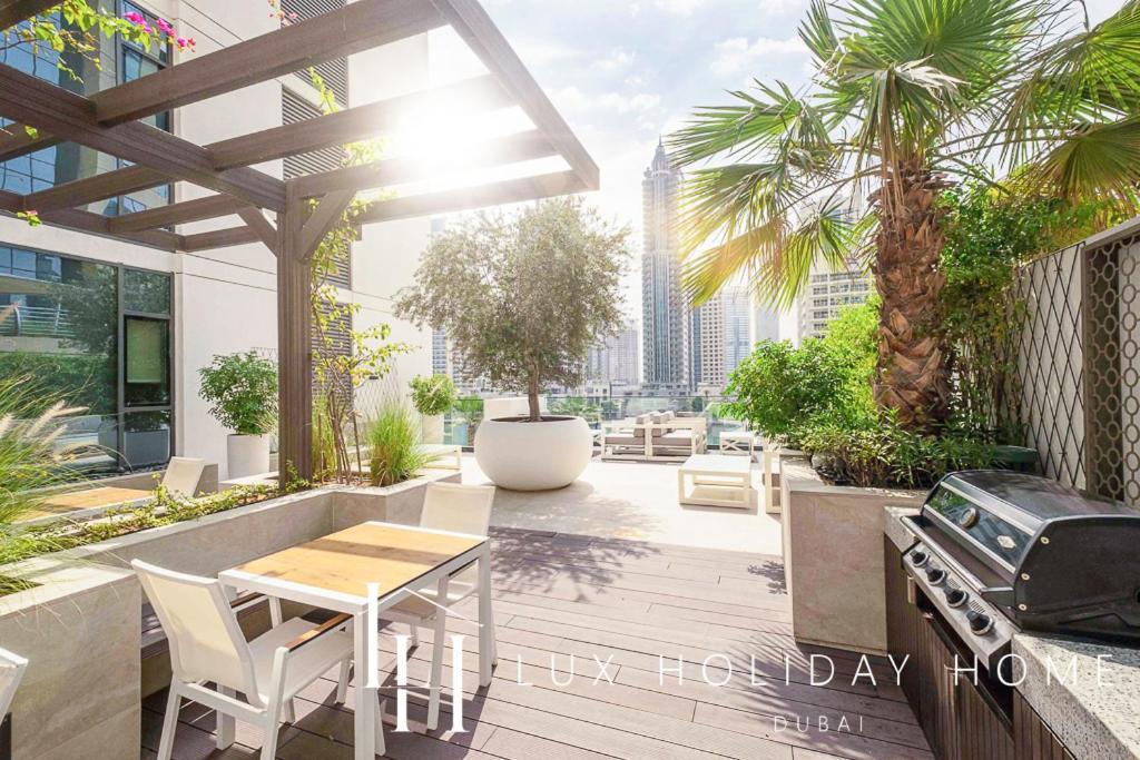 Lux Contemporary Suite With Full Marina View 6 Dubai Exterior foto
